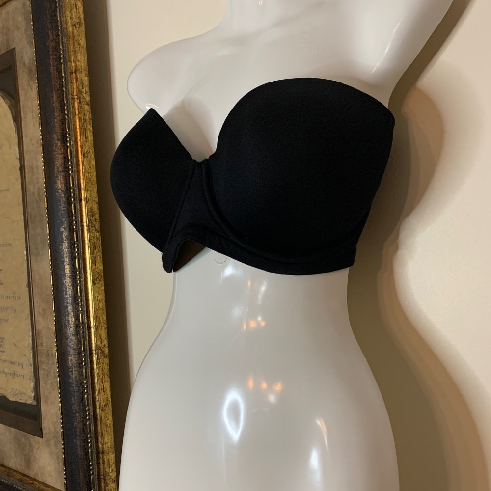 Way cold, black strapless, underwire bra, size 36DD - Picture 2 of 5